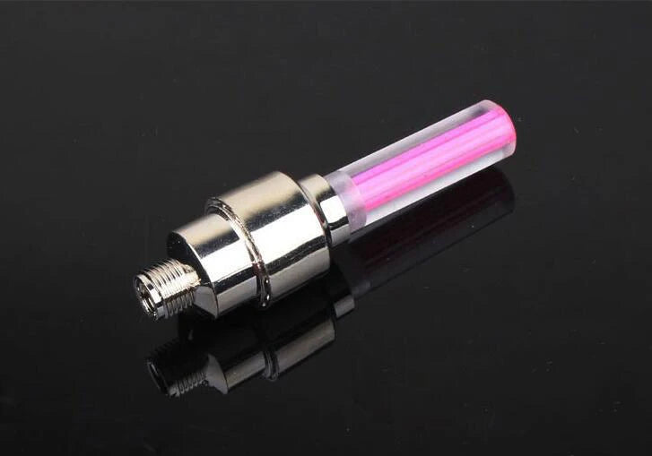 ฝาครอบจุ๊บลมยาง LED สำหรับรถจักร – ไฟล้อเรืองแสงเปิดใช้งานด้วยการเคลื่อนไหว มี 4 สี