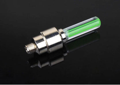 ฝาครอบจุ๊บลมยาง LED สำหรับรถจักร – ไฟล้อเรืองแสงเปิดใช้งานด้วยการเคลื่อนไหว มี 4 สี