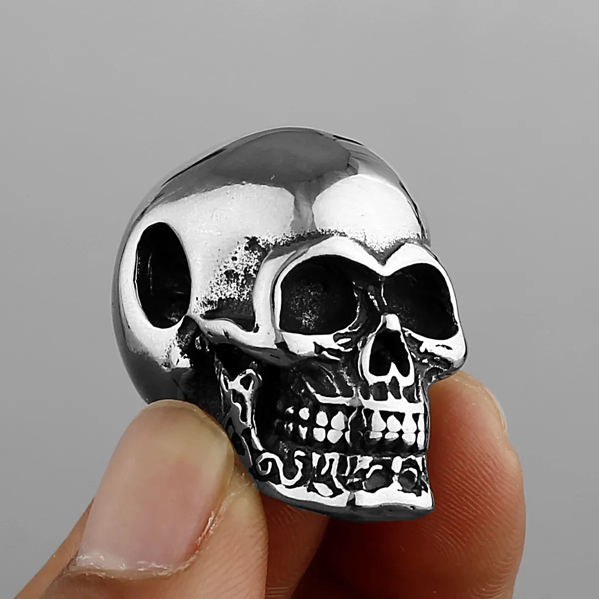 Gothic Skull Pendant Necklace – 316L Stainless Steel Wheat Chain