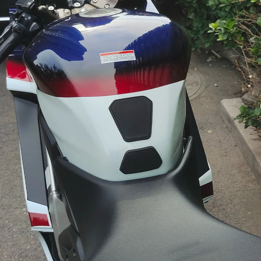 Motorcycle Fuel Tank Pad – 3D Protection Decal